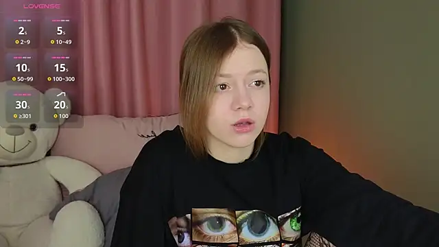 AliceYummy online show from February 2026 01:49:02 PM