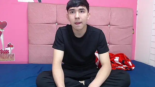 Snapshot of massimoferrera303av chatting on February 2026 06:26:01 PM massimoferrera303av online show from February 2026 06:26:01 PM