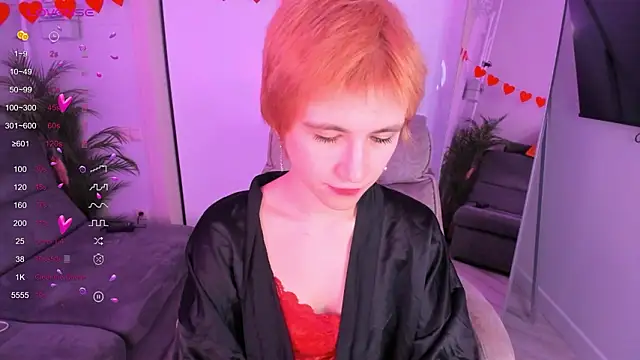 AutumnWhisper online show from February 2026 09:00:02 PM