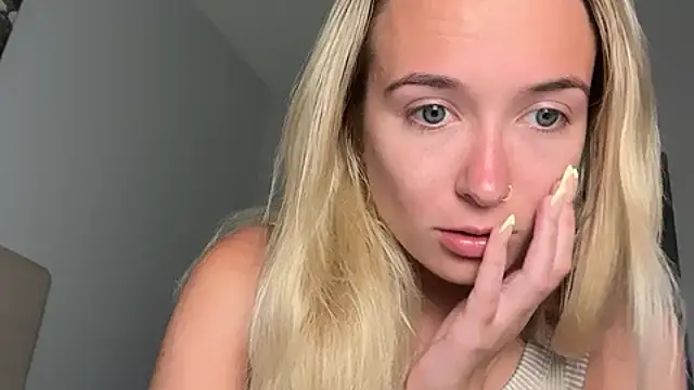 kelseyblu online show from June 2026 11:18:02 PM