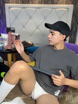 Snapshot of Samu_Hott chatting on February 2026 08:26:02 PM Samu Hott online show from February 2026 08:26:02 PM