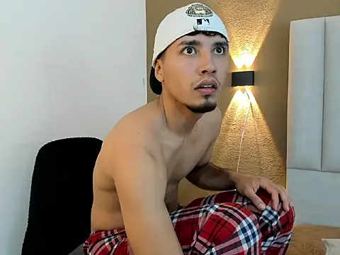 Snapshot of Noah_Smith01 chatting on February 2026 09:34:01 PM Noah Smith01 online show from February 2026 09:34:01 PM