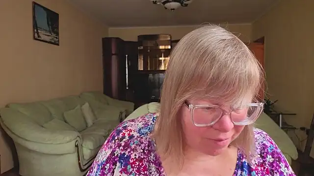 Snapshot of Emma_Eclipsee chatting on February 2026 07:34:01 AM Emma Eclipsee online show from February 2026 07:34:01 AM