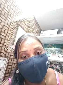 Snapshot of Tamil_Hot_Nisha chatting on February 2026 04:33:01 PM Tamil Hot Nisha online show from February 2026 04:33:01 PM