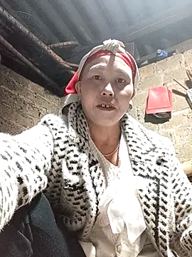 Snapshot of lena-cute chatting on February 2026 12:45:01 PM lena-cute online show from February 2026 12:45:01 PM