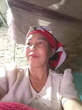 Snapshot of lena-cute chatting on February 2026 11:33:02 PM lena-cute online show from February 2026 11:33:02 PM