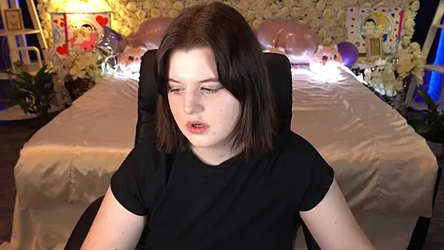 KristiFoxy online show from March 2026 07:30:01 PM