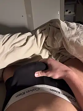 Snapshot of Robertocavall chatting on February 2026 10:36:02 AM Robertocavall online show from February 2026 10:36:02 AM