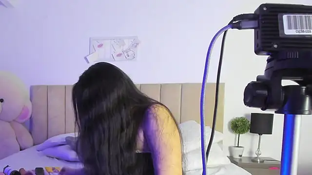 Snapshot of AmberRaiden chatting on February 2026 03:37:02 AM AmberRaiden online show from February 2026 03:37:02 AM