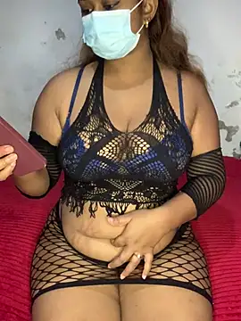 RedRos01 online show from May 2026 12:17:02 AM