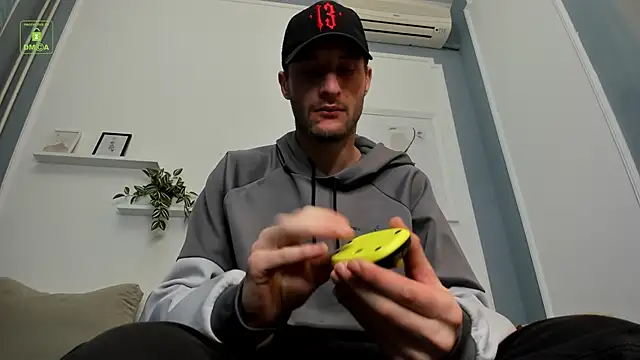 Deymond Russo online show from February 2026 05:24:01 PM