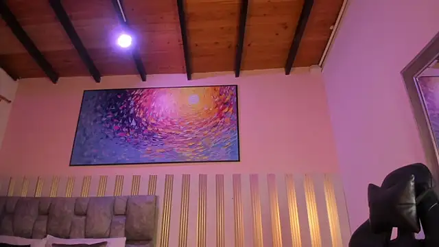 nina glow online show from April 2026 11:35:01 AM