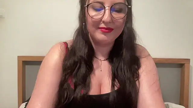 Snapshot of DorothyJoy chatting on May 2026 06:24:01 PM DorothyJoy online show from May 2026 06:24:01 PM