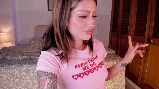 ConnieDeep online show from April 2026 10:11:01 AM