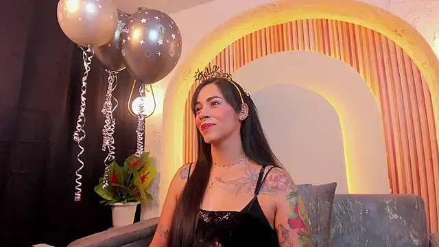 violet scott  online show from March 2026 10:21:02 AM