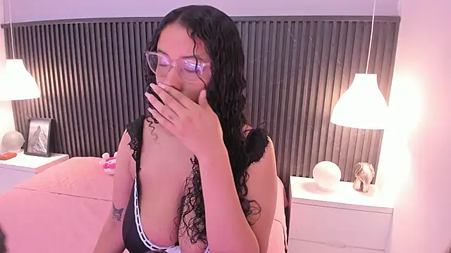 Lena Ricci online show from April 2026 02:45:01 AM