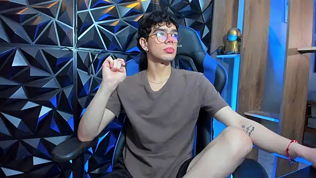 Elbombondelcircuit online show from March 2026 04:35:01 PM