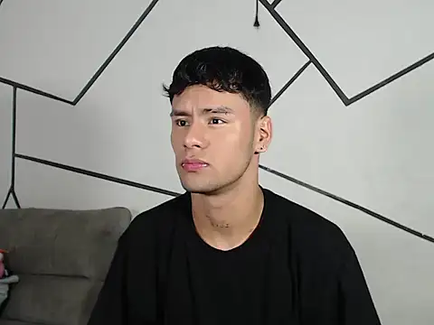 Snapshot of cooper_shiro chatting on June 2026 07:15:01 PM cooper shiro online show from June 2026 07:15:01 PM