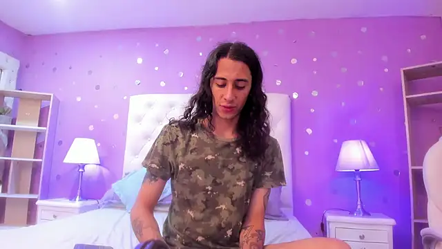 Snapshot of Goldentemptation_ chatting on February 2026 01:20:01 PM Goldentemptation online show from February 2026 01:20:01 PM