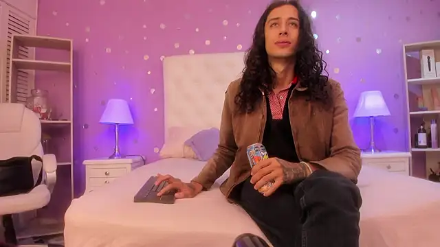 Goldentemptation  online show from March 2026 07:54:02 PM