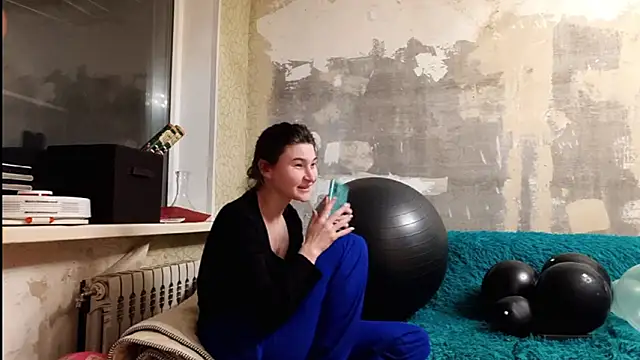 Snapshot of JessieLegend chatting on February 2026 10:14:01 PM JessieLegend online show from February 2026 10:14:01 PM