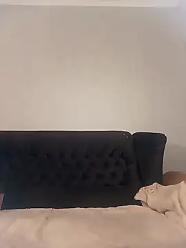 Snapshot of MiaMooly chatting on October 2025 02:27:01 PM MiaMooly online show from October 2025 02:27:01 PM