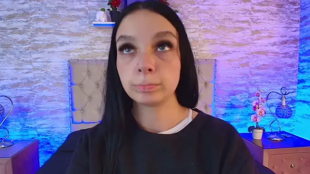 Elizabeth Ferrer online show from April 2026 12:41:02 PM