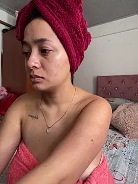 JulietaRiios online show from April 2026 07:22:01 PM