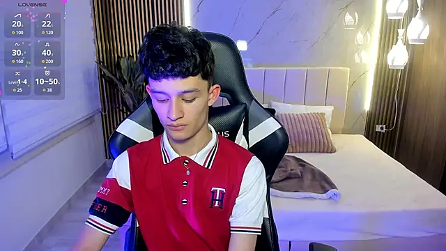 Snapshot of Patrick_Howland_ chatting on February 2026 03:24:01 AM Patrick Howland online show from February 2026 03:24:01 AM