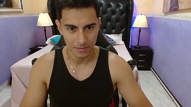 Snapshot of Mike_Conors chatting on February 2026 01:54:01 AM Mike Conors online show from February 2026 01:54:01 AM