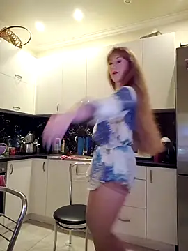 LanaBananaa  online show from April 2026 10:32:01 PM