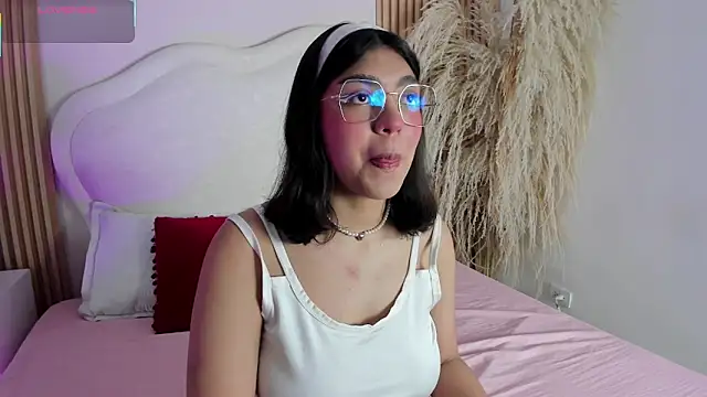 Snapshot of rebeca_taylor chatting on March 2026 03:23:02 AM rebeca taylor online show from March 2026 03:23:02 AM