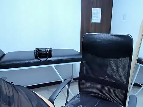 Snapshot of ZombitchX chatting on February 2026 04:41:01 AM ZombitchX online show from February 2026 04:41:01 AM