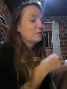 Snapshot of Loirinha_surf chatting on February 2026 05:47:02 AM Loirinha surf online show from February 2026 05:47:02 AM