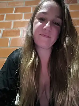 Snapshot of Loirinha_surf chatting on March 2026 01:55:02 AM Loirinha surf online show from March 2026 01:55:02 AM