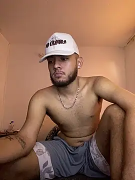 Sebolaz333 online show from February 2026 10:17:01 PM
