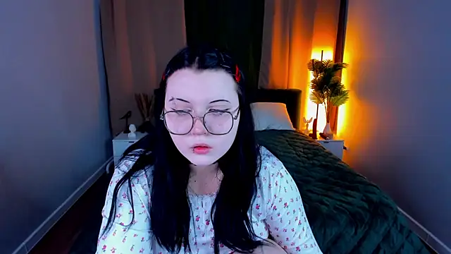 Kira G0ld online show from March 2026 01:00:02 AM