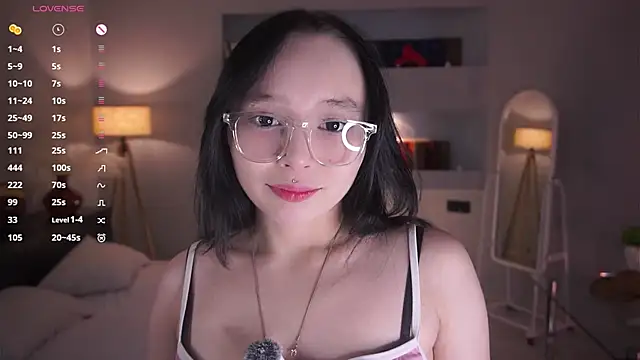 Snapshot of HannaHayles chatting on February 2026 05:38:02 PM HannaHayles online show from February 2026 05:38:02 PM