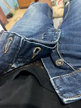 youngsterSA223 online show from March 2026 03:29:01 PM