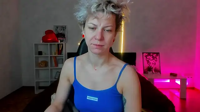 Snapshot of strip_dancer chatting on March 2026 01:34:01 AM strip dancer online show from March 2026 01:34:01 AM