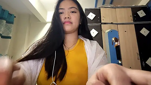 Snapshot of AntoninaDamewood chatting on February 2026 01:07:02 PM AntoninaDamewood online show from February 2026 01:07:02 PM