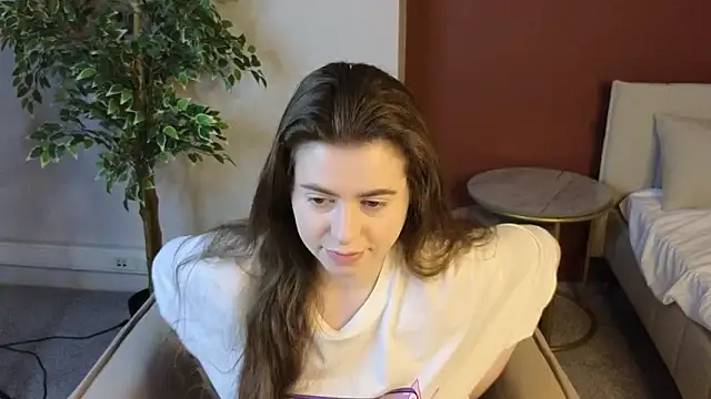 LovingWhisperr online show from March 2026 01:05:01 AM