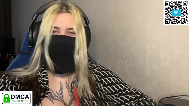 Snapshot of UnaXyling chatting on February 2026 11:58:02 PM UnaXyling online show from February 2026 11:58:02 PM