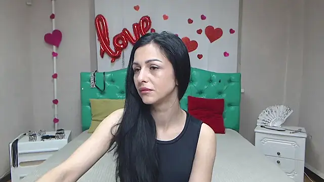 EvaClarkk online show from April 2026 05:23:01 AM