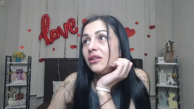 Snapshot of EvaClarkk chatting on May 2026 05:45:01 AM EvaClarkk online show from May 2026 05:45:01 AM
