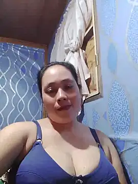 Snapshot of May_Bombs chatting on May 2026 02:00:01 PM May Bombs online show from May 2026 02:00:01 PM