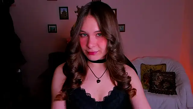 LanaLovely online show from April 2026 06:22:02 AM