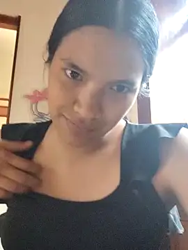 Snapshot of Julieta_Parker chatting on February 2026 03:19:01 PM Julieta Parker online show from February 2026 03:19:01 PM