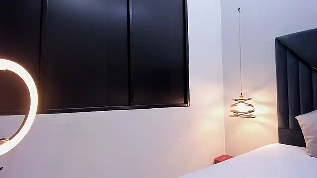 Snapshot of EmilyKartters chatting on February 2026 12:15:02 PM EmilyKartters online show from February 2026 12:15:02 PM