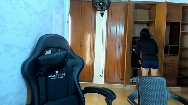 Emily and Soffy online show from March 2026 12:23:02 PM